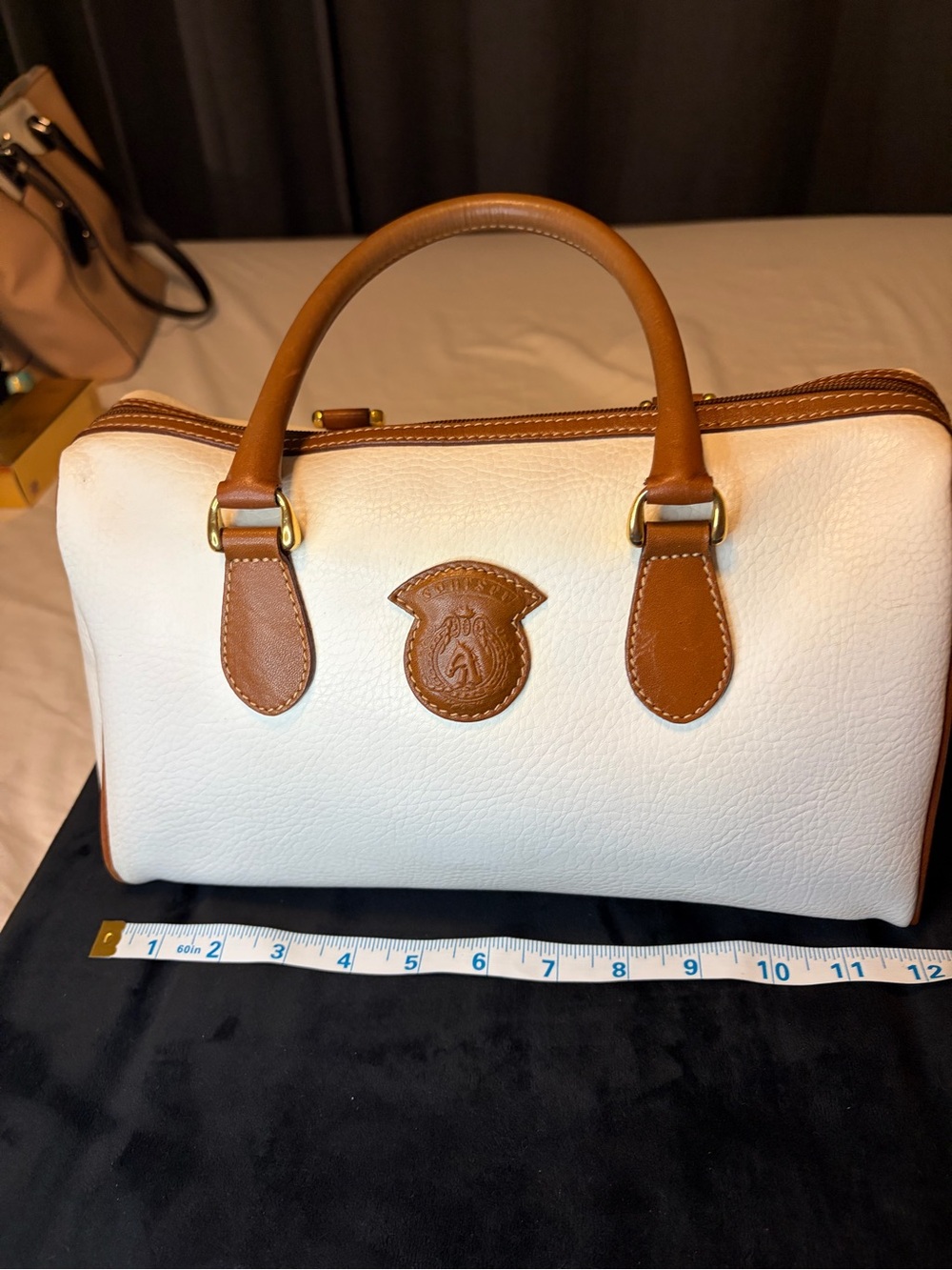 Vintage Courser Classic Two-Tone White and Brown Leather Satchel - Picture 7 of 9